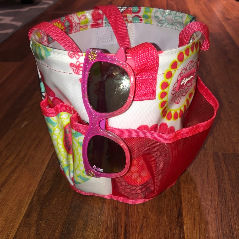 Thirty-One Round About Caddy